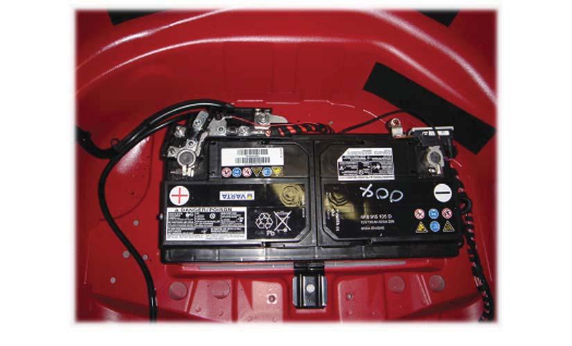 Control units Battery / external starter connection Installation location: in the spare-wheel recess in the luggage