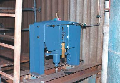 Through use of the hydraulic servo support the pipe system can now be repositioned to the specified elevation.