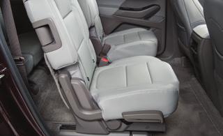 REAR SEATS ENTER OR EXIT THE 3RD-ROW SEATS 1. Remove anything on the 2n