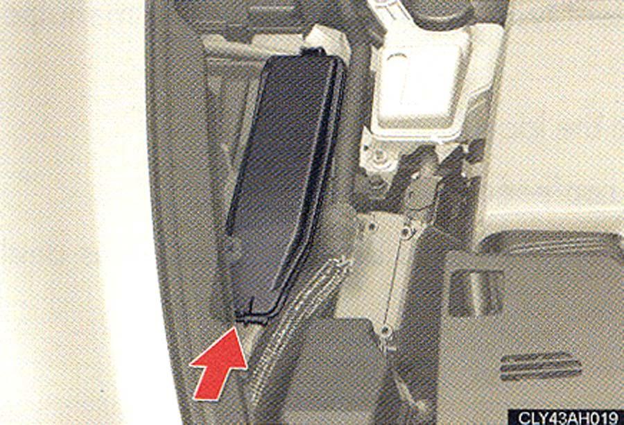electronic release methods, a metal key can be found in the key fob which can be used to open the trunk.