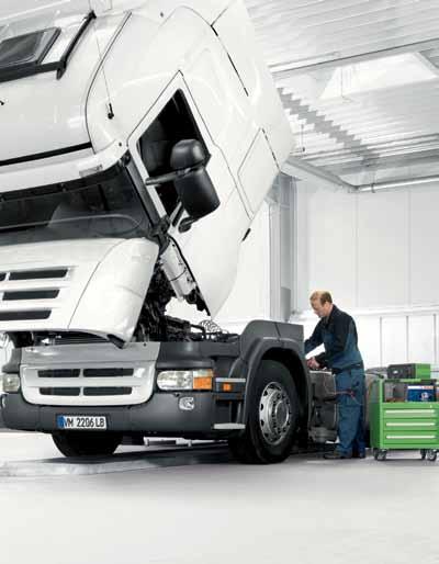 Batteries for commercial vehicles: optimum energy supply A large number of electrical consumers, long idle times and often also extreme temperature conditions push commercial-vehicle batteries to the