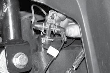 The supply line needs to be swapped on the manifold with the line to the