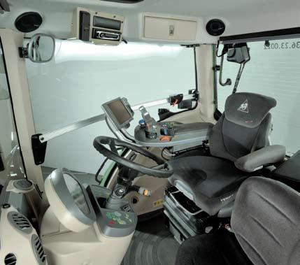 The x5 cab more visibility more space 5.5 m 2 glass area, 320 horizontal visibility angle, 145 vertical visibility angle The world s largest cab in a standard tractor.