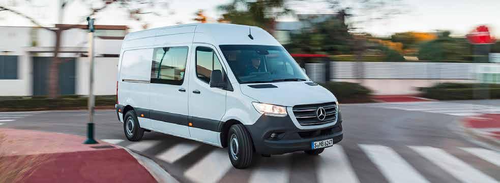 MERCEDES-BENZ VANS PRODUCT RANGE Product Range of Mercedes-Benz Vans Mercedes-Benz Sprinter Positioning Permissible gross mass Wheelbases Versions Engines/outputs Fuel consumption combined CO₂