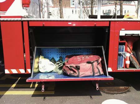 9 5. Air mat compartment easily opened and