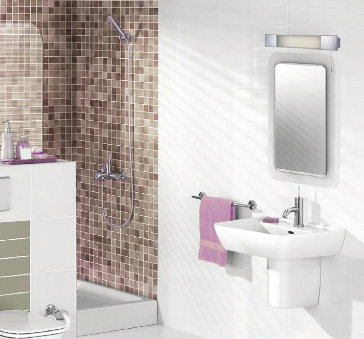 24w PL-L 85 75 520 Colour: Chrome with Frosted Glass