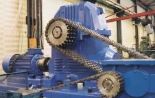 Escalator Drives TW Series wormgear units use 14 to 28 centre istance, AC motor, brake coupling lan brake with final chain rive.