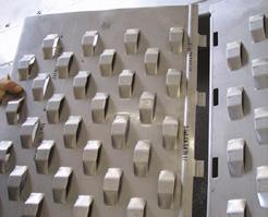 Trays for heavy duty services In some applications, particularly those subjected to operating upsets leading to panel dislodgment, the trays must withstand higher than normal mechanical loadings, i.e. 7000 N / m2 (1 psi) or even 14000 N / m2 (2 psi).