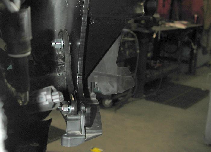 Attach the main receiver brace to the lower core support on each side, reattach the lower T20 Torx bolt (Fig.