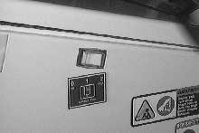 NOTE:Ifyoudo not want to use the ESt system, press the ESt switch so the indicator above the switch is off. Press and hold the detergent switch until both indicator lights are off.