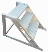 height to portable stairs Can be used as an independent stair AdJuSTABLE LEG