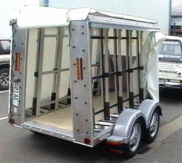 Metalcraft towable trailers feature external glass racks and can have internal racks fitted.