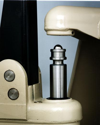 Lowering valve in normal steel standing