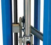 ALS - Auto Leveling System The two auto leveling upper arms allow to work easily both on conical and misaligned springs.