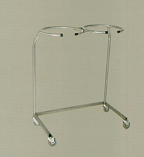 Operates with a foot pedal Container is nylon & heat resistant Tap optional 4 x 75mm (2 fixed & 2