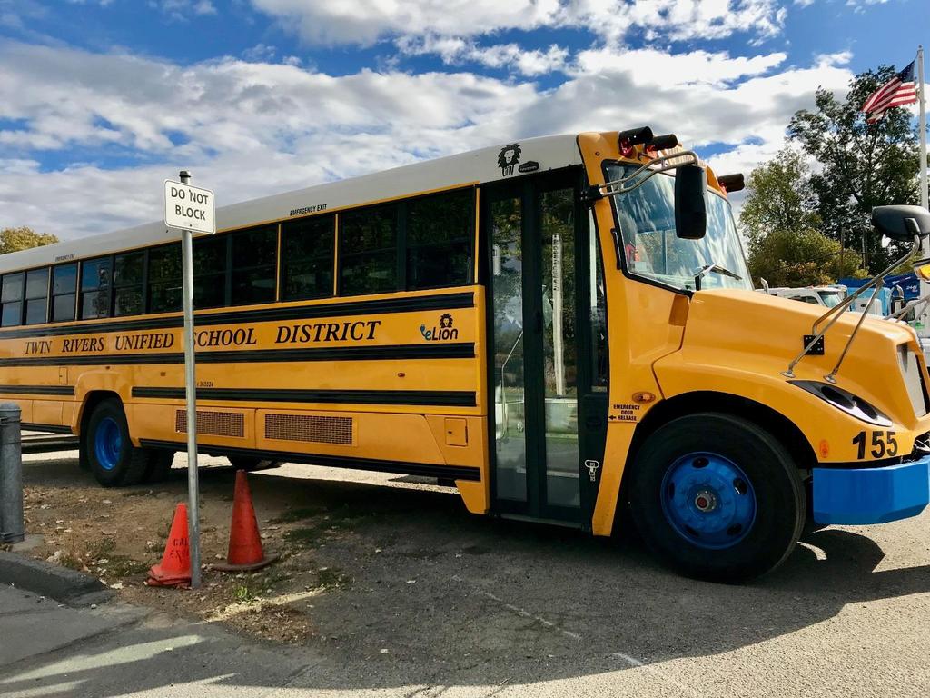 Public agencies in the region have also collaborated to advanced the deployment of new ZEV tecnologies. In partnership with local school districts, SMAQMD obtained $7.