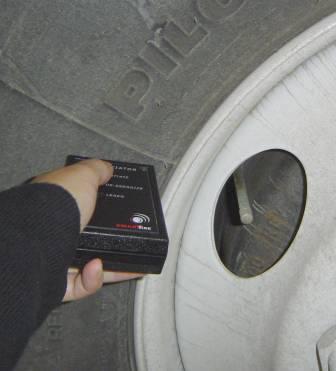 8.0 TROUBLESHOOTING GUIDE 8.1 SMARTIRE GAUGE DISPLAY Q&A 8.1.1 Q: The Gauge only displays dashes for the tire information; there is no pressure, temperature, or deviation value.