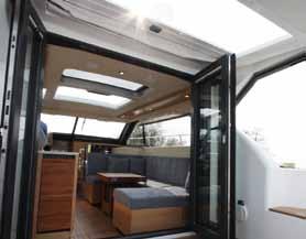 Take the dual function table into the cockpit to dine al fresco, or flip over the sliding transom seat to watch the sun go down from the
