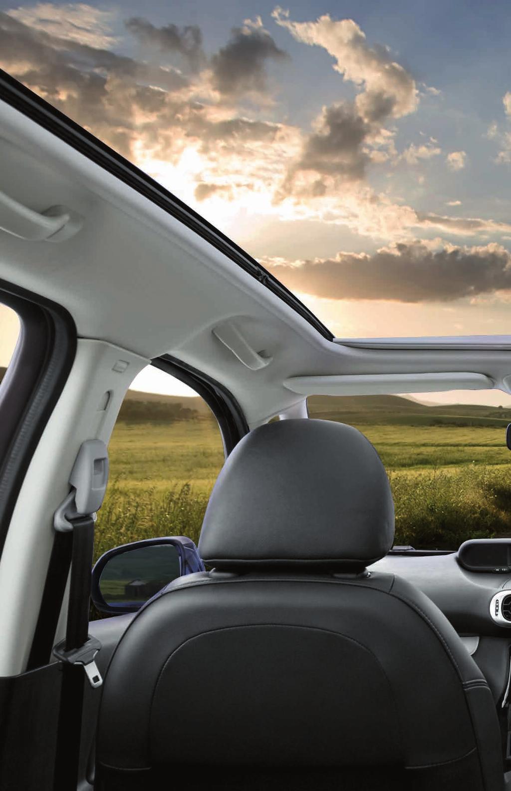 ROOM WITH A VIEW Citroën C3 Picasso is equipped to bring you the very best views all round.