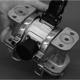 NOTE: Aluminum pumps employ 2 O-rings per valve seat. (Figure 5) Step 6.
