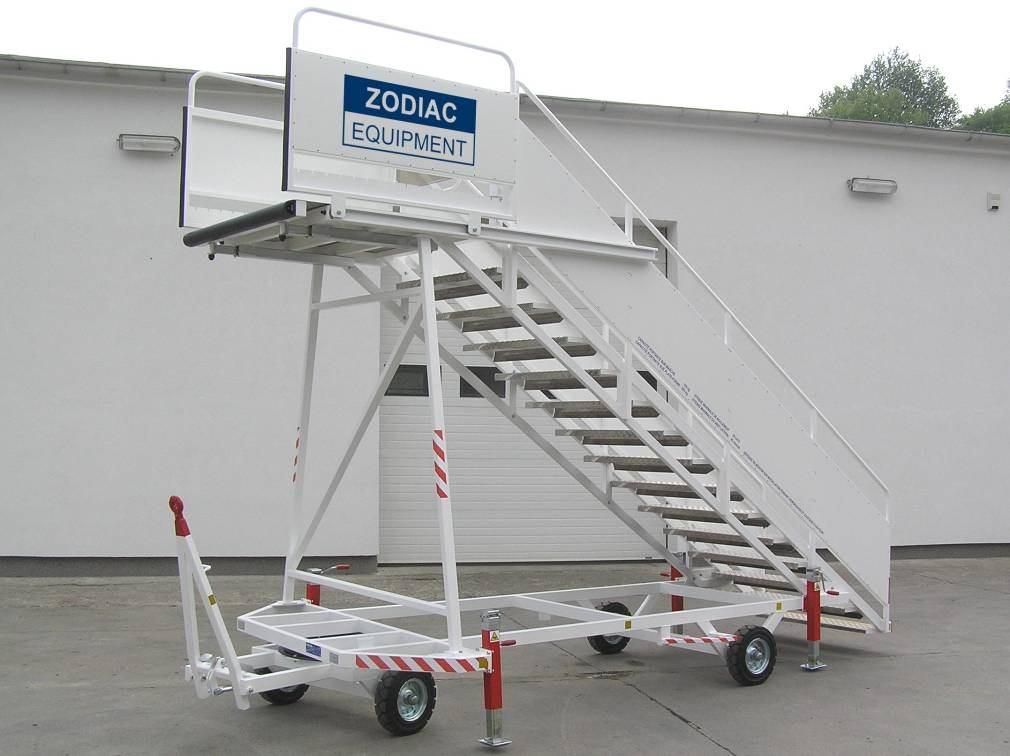 FIXED HEIGHT PASSENGER STAIRS CDS 2850 These passenger stairs features are: easy operation, long durability, reliability