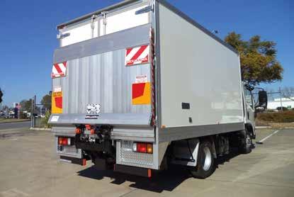 Cantilever lift for light commercial vehicles DH-LC.07 500-750 kg The 2-cylinder DH-LC is at the entry level of DHOLLANDIA s range of cantilever lifts.