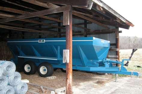 LITTER SPREADER 16-FOOT PULL-TYPE - A fee will be assessed at $100 the first day of rental and $50 each day thereafter.