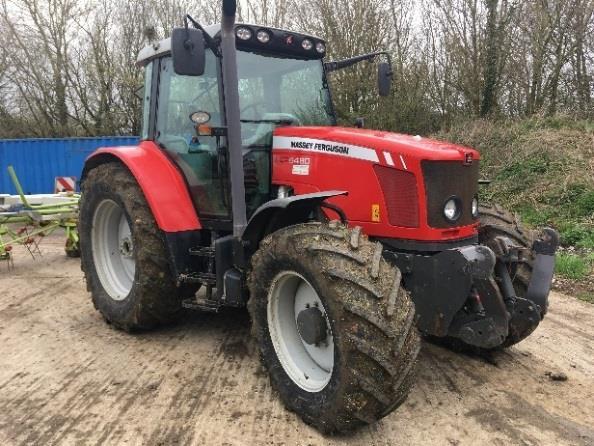 4WD TRACTOR (2010) Reg: WA10 CEX 2,402 Hours c/w Front Linkage & PTO Front Tyres: 480/65R28 Rear Tyres: 600/65R38
