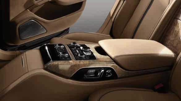 A second option for driving in exceptional style: Audi design selection brass beige.