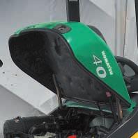 When the operator leaves the seat, Operator Presence Sensing system is activated Comfortable &