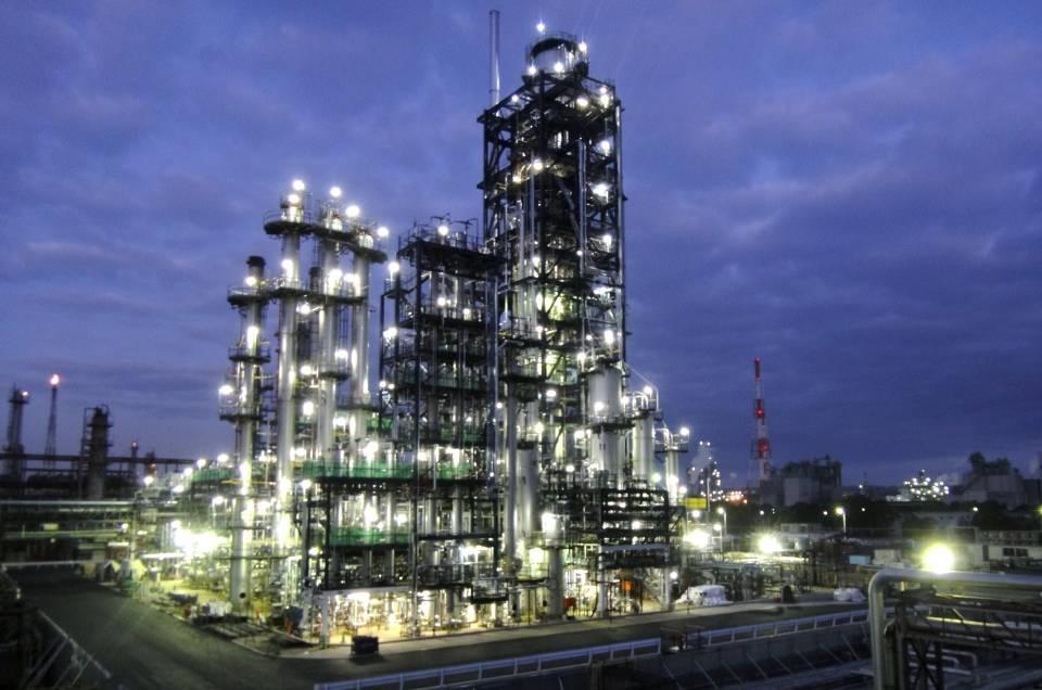 Semi-Commercial HS-FCC Unit JX refinery: 400,000 BPSD Location: Mizushima, Japan 3,000 BPSD HS-FCC unit Operating Period: 2011-2014