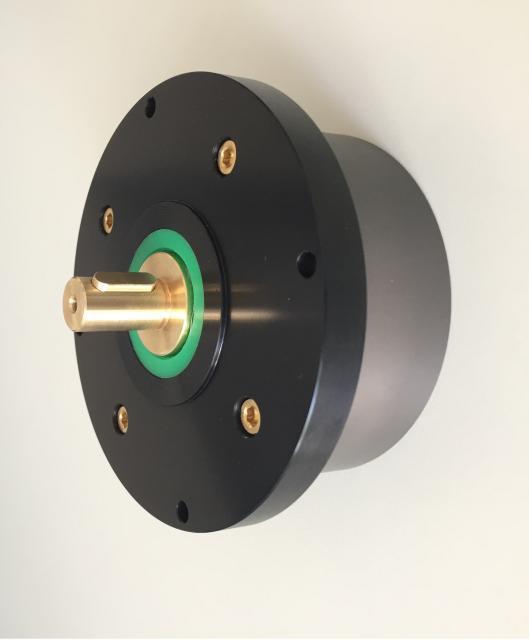 Ferrite-free motors Robust without iron for high-tech applications Our ferrite-free motor consists of several non-magnetic materials.