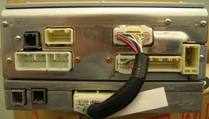 9-1 and 9-2). Do not connect the USB cable to the DA radio. The USB cable must be connected to the extension module. (Fig.