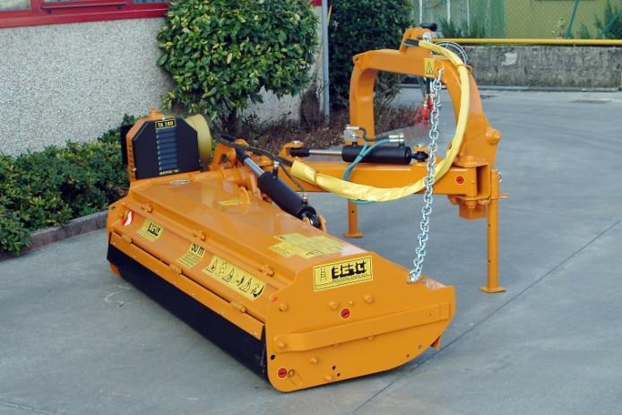 www.bertima.it Mod. Park/SB FLAIL MOWER Hydraulic brush mulcher for mini excavators suited to mulch grass and pruning up to 2-3 cm. The range and widths are 90 cm and 110 cm and require 45-60 hsp.