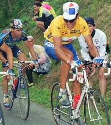 ) Velika Tour de France in njena ikona, Lance Armstrong:»Tudi vi ste lahko del fenomena kolesarjenja.«mnogo dijakov rado rola in rolka. Poskusi tudi ti.