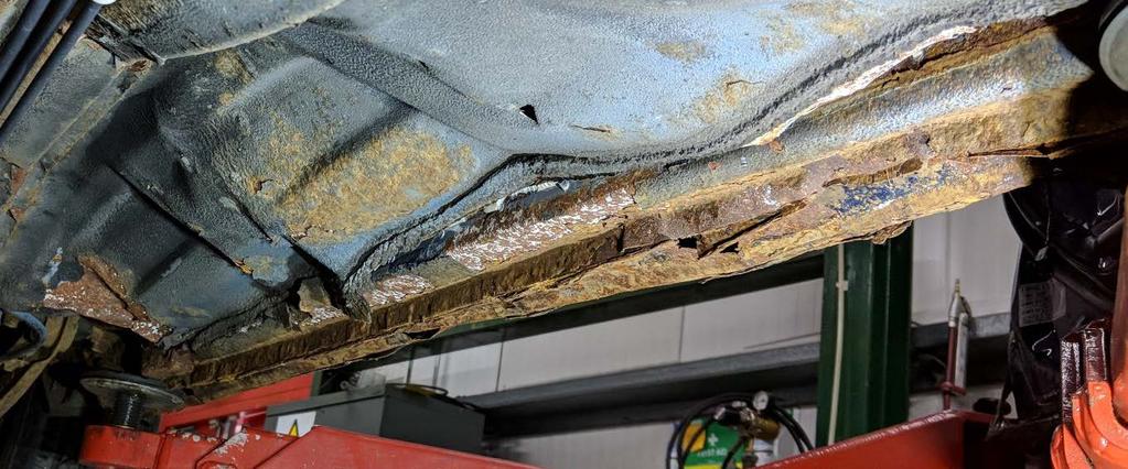 Sill Folksam Mazda 6 Post-Impact Inspection 22/02/18 The sill on the underside of the vehicle was heavily covered in corrosion, seen in Figure 8.