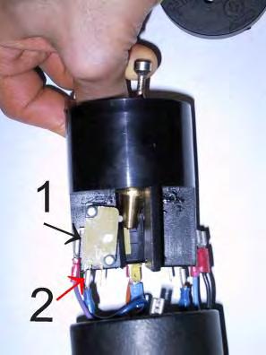 In case of contact increase the previous 5mm clearance (Fig.98) Make some turns of tape around the 8 and 4 position switches (Fig.62) in order to avoid short circuit.