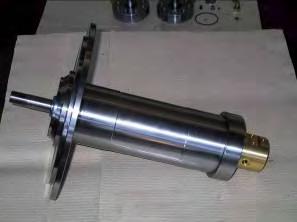 130 TOOL HOLDER CYLINDER: The access to this cylinder (Fig.
