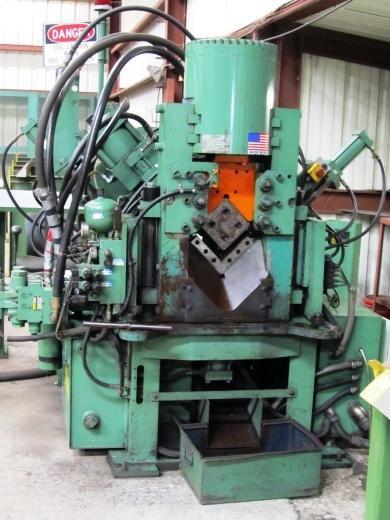 2002, sn:43845 SC (2) HORIZONTAL MITRE BANDSAWS HYD-MECH Model M-16A Automatic Feed Mitre Cutting Horizontal Bandsaw with Overhead