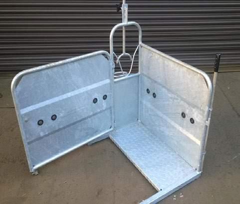 calves Fully hot dipped galvanised Wheel attachment available Swinging