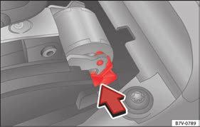 50 Manual release of gear selector lever If the vehicle power supply should ever fail (e.g. discharged battery) and the vehicle has to be pushed or towed, the selector lever must first be moved to position N using the manual release mechanism.