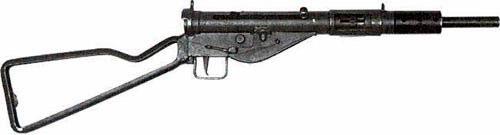 Ammo: 32 magazine 0 Weapon: Sten Mk.