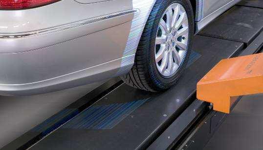 travel The wheel turns while the car (locked in first gear) stands still Turn and sliding plates: High load, low torque