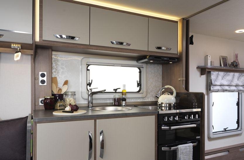 For the ultimate touring experience we have designed each Alaria model with the ingenious E&P self-levelling system which means you can set up your caravan effortlessly.