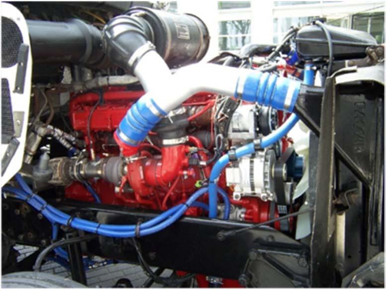 INDUSTRY-LEADING NGV ENGINE Cummins ISX12 G > Critical next-generation engine Fits high-horsepower needs of key growth markets freight trucks, high GVW regional haulers, refuse collection, concrete