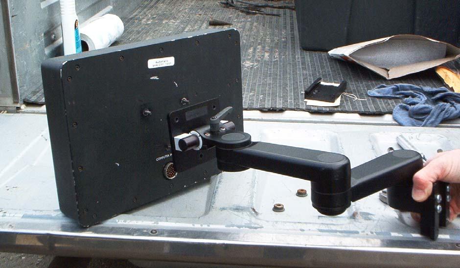 Assembling the Monitor Arm AutoFarm Monitor Slider plate Mounting Plate Adjustable Monitor Arm 1.