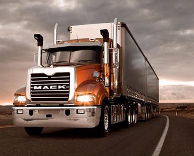 LONG DISTANCE TRUCKS (1) Facts Different design over the world but highly standardized trailers Implications for fuel cells Powertrain and fuel preferably on truck