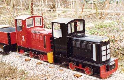 SIMPLICITY (mark2) 5 gauge 0-4-0 battery electric, diesel outline. Designed by A.