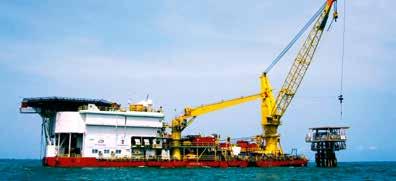 7 JASCON 2 Pipelay BARGE MOORING SYSTEM n 8-pnt mooring system n Anchors 79.40 m 35.35 m 4.27 m 2.50/3.