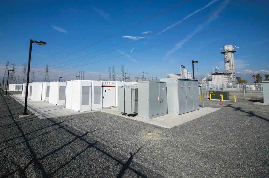 SCE Mira Loma Tesla Battery Energy Storage System Purpose: Governor Brown s Emergency Proclamation CPUC Resolution E-4791 Location: Ontario, CA Adjacent to SCE s Mira Loma Peaker & Substation Size: